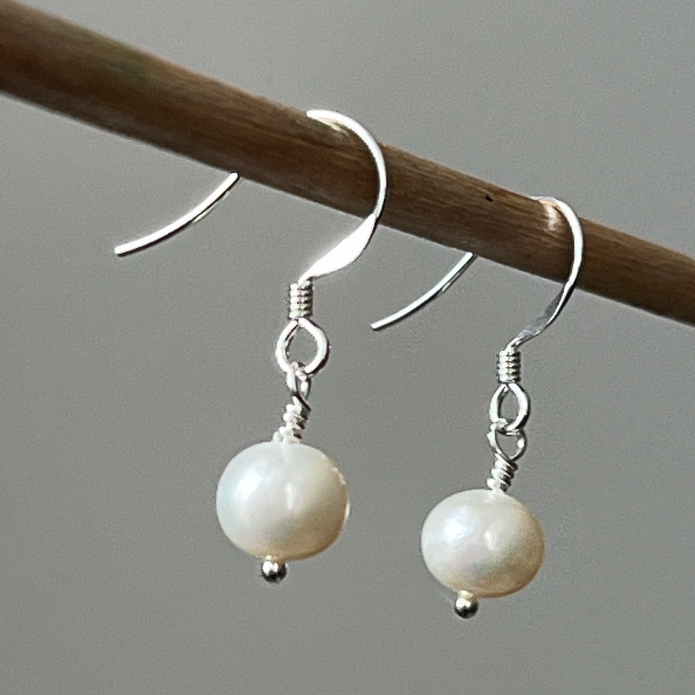 Classic S.Silver and White Freshwater Pearl Drop Earrings